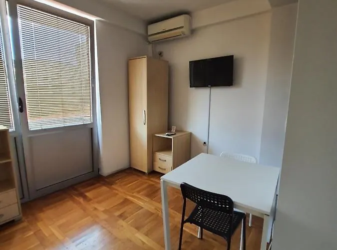 Panorama 3 Glavna Ulica * Užice