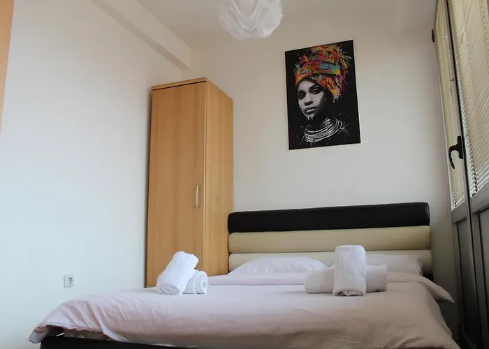 Panorama 3 Glavna Ulica * Užice